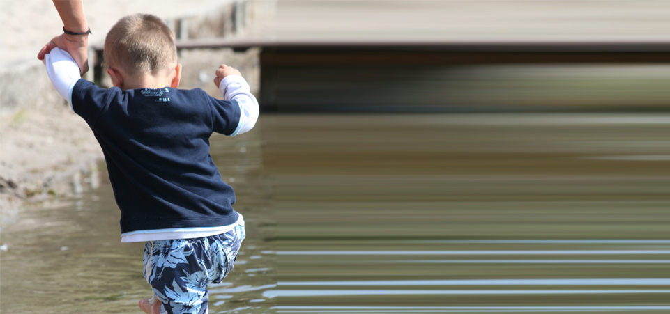 Kind am Wasser — KiJu Praxis Noel